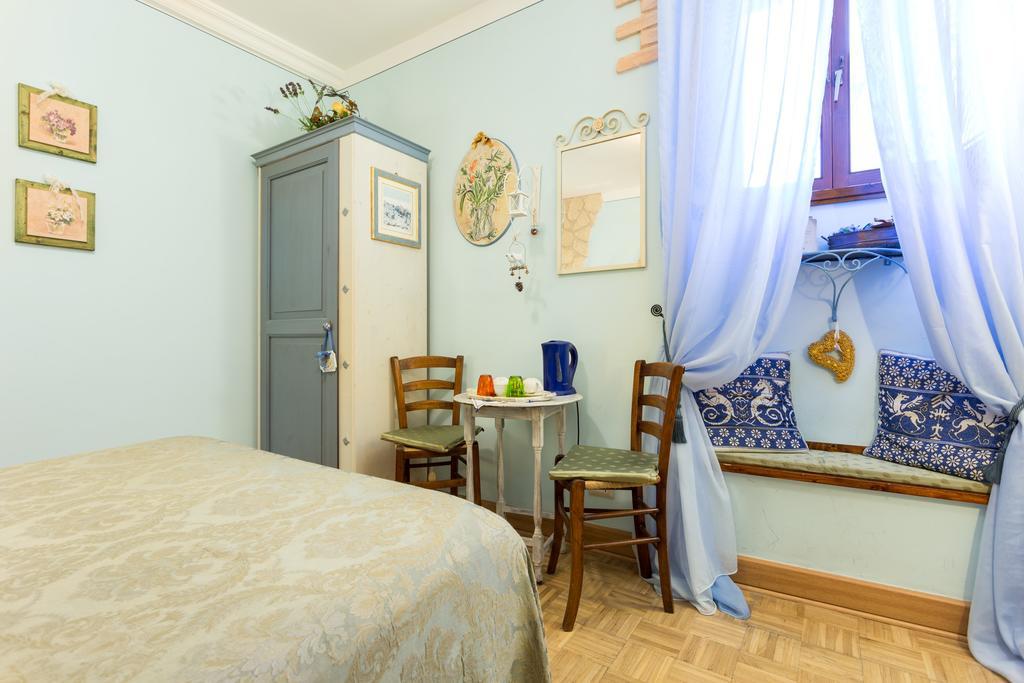 Bed And Breakfast A Casa Delle Fate Ассізі Екстер'єр фото