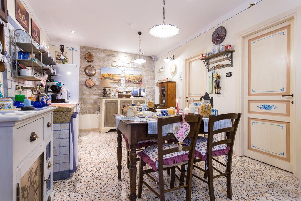 Bed And Breakfast A Casa Delle Fate Ассізі Екстер'єр фото